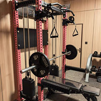 Máquina Smith multifuncional de acero con carga de placas, doble cable cruzado, para ejercicios de sentadillas, press de banca y entrenamiento de fuerza.