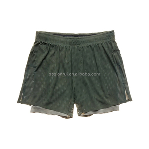 Shorts de sport d'été en polyester pour hommes, double couche, personnalisés par sublimation, multi-poches, pour la course et la gym - Product Image 1