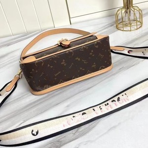 Sac à bandoulière/croisé pour femme en cuir véritable haut de gamme, matelassé, avec fermeture éclair, <span class=keywords><strong>sangle</strong></span> unique, surpiqûres et gaufrage - Product Image 3