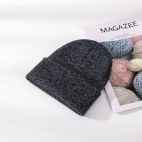 Gorro de punto para niños al por mayor, gorro de invierno de punto grueso para niños, gorros forrados de seda, gorros compatibles con personalizar el logotipo bordado