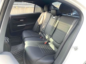 <span class=keywords><strong>Mercedes</strong></span>-Benz C <span class=keywords><strong>200</strong></span> L Sport 48V Mild Hybrid Luxury Sedan Usata 2024, 4000 KM di Chilometraggio, Auto Usata all'Ingrosso da Fornitore Cinese - Product Image 6