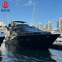 Yacht de luxe Ferretti 720 Fly 73 pieds avec flybridge, en FRP, 4 cabines, 4 salles de bain, certifié CE et CCS, idéal pour la location d'entreprise