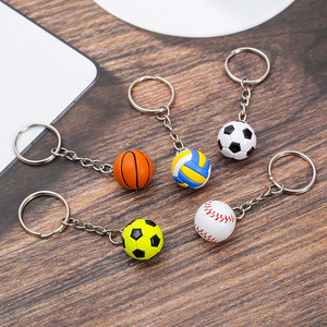 Mini pendentif <span class=keywords><strong>de</strong></span> football en résine plastique rond pour porte-clés, ornement, souvenir, cadeau d'anniversaire pour les fans garçons - Product Image 2