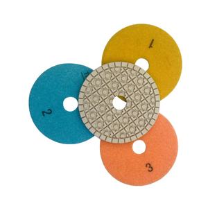 TRUE SHINE 100 mm <span class=keywords><strong>3</strong></span>-stappen nat/droog harsgebonden diamantpolijstpads OEM voor graniet, marmer en composietstenen polijsten - Product Image 5