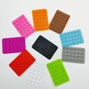 Support adhésif pour téléphone en silicone compatible avec les coques de téléphone iPhone et Android, accessoire mobile antidérapant - Product Image 5