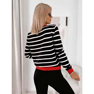 Pull rayé multicolore taille S pour femme – Tenue décontractée - Product Image 5