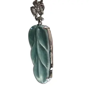Good End Price 18K Diamond Buckle Blue Sky Natural Jade Leaf Pendent With Clear Prefect Design Style