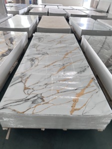 Panneaux muraux en PVC en marbre noir et or des Maldives à haute brillance motif damassé Planchas imperméables Pvc Marmol Pvc plaque de marbre - Product Image 4