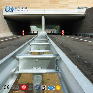 Barandilla de carretera de haz W galvanizada de Venta caliente con revestimiento de zinc de 1100gm para carretera - Product Image 1