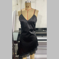 Robe mini asymétrique en satin de soie sexy avec dentelle et col en V pour femme, style Y2K, bretelles spaghetti, coupe haute-basse, robe de club