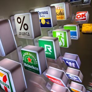 Imanes Promocionales para Refrigerador con Logotipo Personalizado, Impresión UV Ecológica LED, Tendencia 2025 - Product Image 3