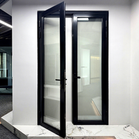 Portes battantes en aluminium noir sur mesure, étanches, conformes à la norme australienne AS2047, avec grands panneaux de verre, pour patio.