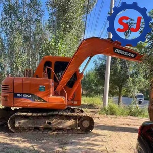 Máquina usada para operaciones en sitios de construcción, excavadora hidráulica pequeña sobre orugas Doushan DH80, en venta a bajo precio. - Product Image 2