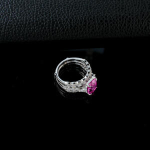 Anello con Rubino Sintetico di Lusso, Colore Sangue di Piccione, in Argento Sterling 925 Placcato Oro, Anelli di Alta Gioielleria con Gemme Sintetiche - Product Image 5