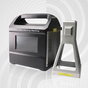 Machine de marquage <span class=keywords><strong>laser</strong></span> à fibre tenue dans la main de fabricant professionnel pour l'<span class=keywords><strong>impression</strong></span> de marquage <span class=keywords><strong>laser</strong></span> portable de gravure <span class=keywords><strong>sur</strong></span> métal <span class=keywords><strong>sur</strong></span> non métallique - Product Image 5