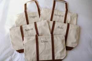 Bolsa de Lona Personalizada con Monograma Bordado, Color Sólido, Estilo Náutico y Playero, para Viajes de Invierno/Primavera/Verano - Product Image 4