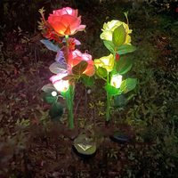 Nouvelle Lampe Solaire LED Décorative à 3 Têtes en Forme de Rose pour Jardin, Pelouse et Allée Extérieure