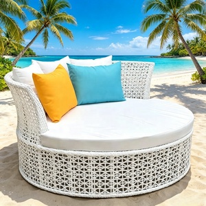 Lettino da Esterno Moderno e Minimalista in Metallo con Braccioli per Balcone, Patio, Piscina - Divano Letto per Esterni - Product Image 4