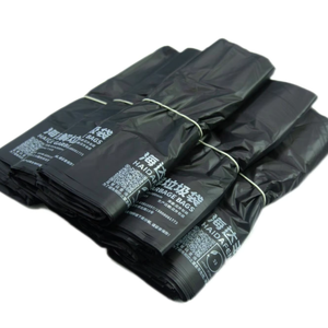 Sacs poubelles biodégradables robustes à cordon noir en rouleaux avec gaufrage en plastique PBAT pour produits ménagers - Product Image 6