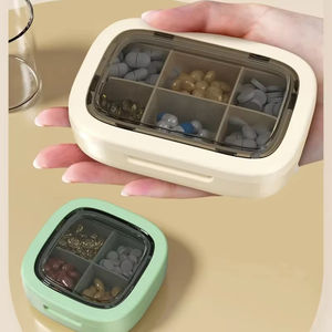 Caja de Almacenamiento Portátil de Viaje con 4/6 Compartimentos, Caja de Medicamentos para Viajes de una Semana, Transparente, Sellada, a Prueba de Humedad, de Plástico - Product Image 1