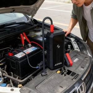 Kit Avviatore di Emergenza Portatile: Soccorso per Auto/Camion/Moto da 6L + Gonfiatore Pneumatici + Luce SOS per Emergenze su Autostrada/Campeggio - Product Image 1