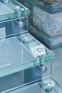 لوح زجاجي صناعي مقوى بهيكل صلب بسماكات 3 مم، 4 مم، 5 مم، 6 مم، 8 مم، 10 مم، 12 مم، 15 مم للمتر المربع - Product Image 3