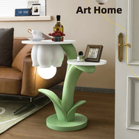 Lampe sur pied LED Art Déco créative 2025 pour salon, chambre à coucher, canapé, table de chevet, étagère, nouvelle lampe décorative LED pour une table