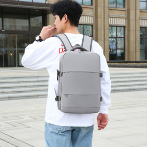 Cổ phiếu bán buôn giá rẻ công suất lớn Ba lô không thấm nước biểu tượng tùy chỉnh USB du lịch unisex kinh doanh máy tính xách tay Ba lô - Product Image 6
