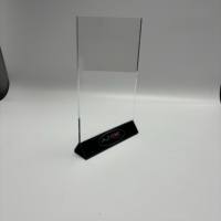 Support de menu en acrylique en forme de T, porte-panneau de table en plexiglas transparent avec base noire, présentoir de prix de bureau personnalisé avec logo
