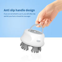 Masseur de cuir chevelu électrique Compartiment d'huile Masseur de tête Confort du cuir chevelu Soins du cuir chevelu Têtes amovibles en silicone rechargeables