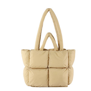 Sac à main fourre-tout matelassé en coton pour femmes avec fermeture à glissière rembourrée pour le shopping et le voyage avec doublure en polyester - Product Image 2