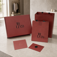 Coffret cadeau de luxe avec logo personnalisé, boîte rigide, sac en papier assorti, carte de vœux et enveloppe pour l'emballage de la marque