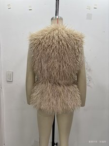 कार एंड ट जा 2025 शरद ऋतु और सर्दियों के नए आगमन बेल्ट राउंड गर्दन आस्तीन रहित पुराने मनी स्टाइल फैशन फुरी बनियान 1303277 - Product Image 4