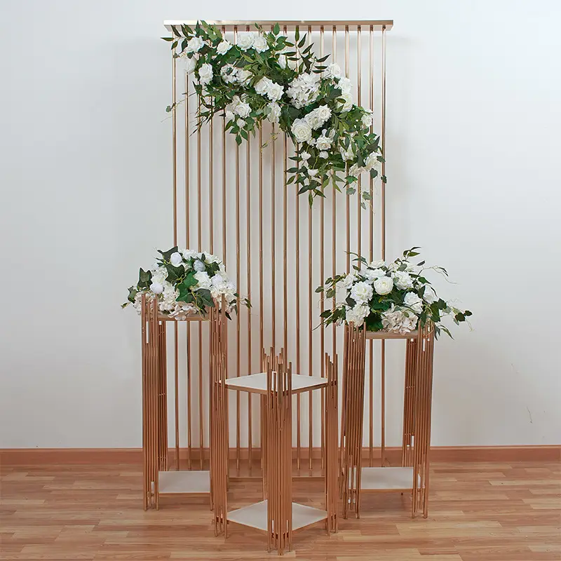 Hot Sale Wedding Centerpieces Goud Metalen Bloem Stand Bruiloft Metalen Ijzeren Frame Weg Leidt Kolommen