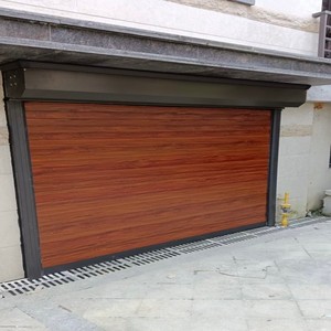 <span class=keywords><strong>Porte</strong></span> de <span class=keywords><strong>garage</strong></span> <span class=keywords><strong>enroulable</strong></span> en alliage d'aluminium populaire sur le marché sud-africain, résistante au vent et à la corrosion - Product Image 5