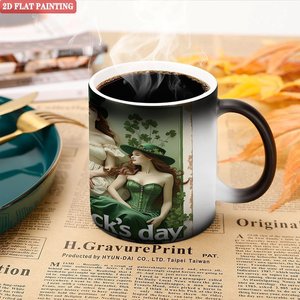 Taza Mágica de Cerámica Negra Esmerilada de 11 oz que Cambia de Color con Diseño del Día de San Patricio, Pintura Plana 2D - Product Image 5