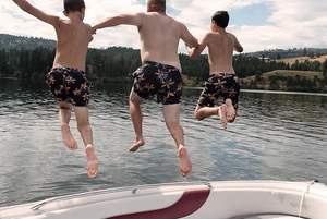 Maillot <span class=keywords><strong>de</strong></span> <span class=keywords><strong>bain</strong></span> pour garçons à logo personnalisé Maillot <span class=keywords><strong>de</strong></span> <span class=keywords><strong>bain</strong></span> <span class=keywords><strong>boxer</strong></span> <span class=keywords><strong>de</strong></span> compression Short <span class=keywords><strong>de</strong></span> <span class=keywords><strong>bain</strong></span> à doublure courte Maillots <span class=keywords><strong>de</strong></span> <span class=keywords><strong>bain</strong></span> anti-frottements pour tout-petits - Product Image 3