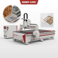 Routeur CNC pour le travail du bois, machine de découpe et de fraisage CNC pour l'agencement de panneaux, destinée à la fabrication en série de meubles en usine