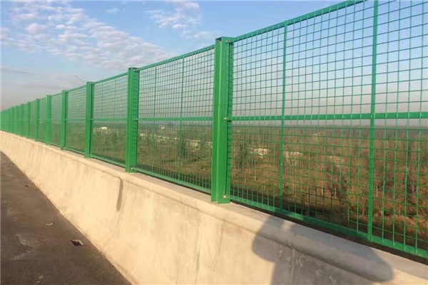 Decorative Protection Metal Chain Link Fence Easily Assembled