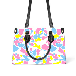 Bolso de mano de piel sintética con estampado de camuflaje multicolor personalizado al por mayor para mujer, con correa para el hombro y asa superior, estilo Cloud Camo - Product Image 3