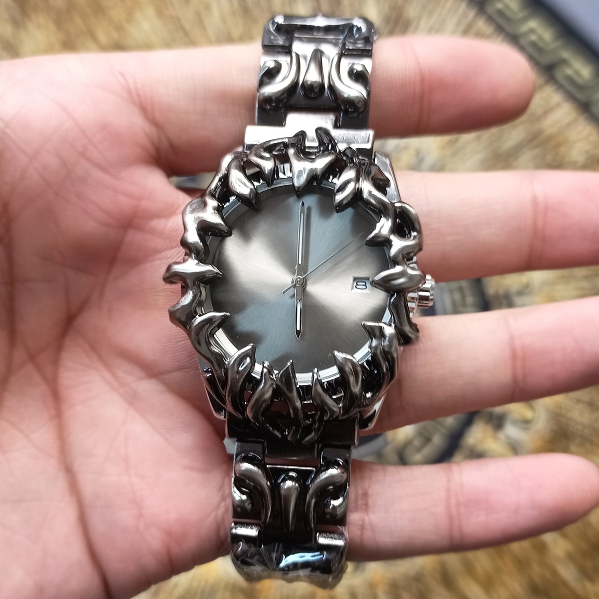 信頼も厚い Luxury Vantage Shape Claw Twisted Alabaster Y2K Unique 時計