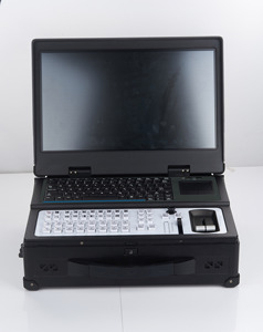 Equipo de transmisión en vivo de pantalla multicámara Kit de equipo de podcast de grabación de Deportes En Vivo móvil para transmisión - Product Image 1