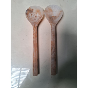 Ensemble de 2 cuillères en résine, ustensiles décoratifs faits à la main pour la salle à manger, la cuisine, le service et la décoration rustique de la maison - Product Image 1