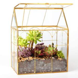 Geometrisches Haus-Terrarium aus Metall und Glas für Sukkulenten - Product Image 2