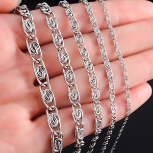 Collier long en acier inoxydable torsadé style trombone pour femmes, hommes, couleur argent, bijou ras-du-cou, cadeau - Product Image 5