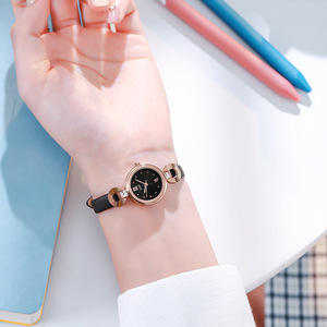 Reloj de mujer correa de cuero simple Petite elegante y casual reloj de pulsera de cuarzo - Product Image 6