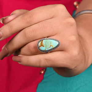 Anello Cocktail T0989 in Turchese, Pietra Naturale a Forma di Pera con Incastonatura a Castone, Gioiello Unisex alla Moda, Idea Regalo - Product Image 3