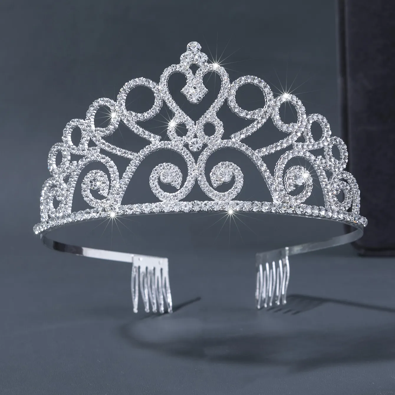 Vente en gros de bijoux en argent diamant diadèmes d'anniversaire pour filles et femmes, couronne de mariée en cristal pour reine de reconstitution historique, accessoires de cheveux pour mariage