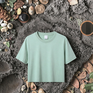 เสื้อยืดคอกลมผ้าไหมพรมโพลีเอสเตอร์ 100% ระบายอากาศได้ดี เป็นมิตรกับสิ่งแวดล้อม ทรงปกติ แห้งเร็ว สกรีนโลโก้เองได้  แบบยูนิเซ็กส์ - Product Image 2
