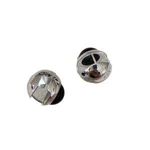 ต่างหูชุบเงินสเตอร์ลิงสำหรับผู้หญิงแบบย้อนยุคสไตล์เกาหลีดีไซน์เฉพาะกลุ่มสีดำ S925ทันสมัยเรียบง่าย - Product Image 4